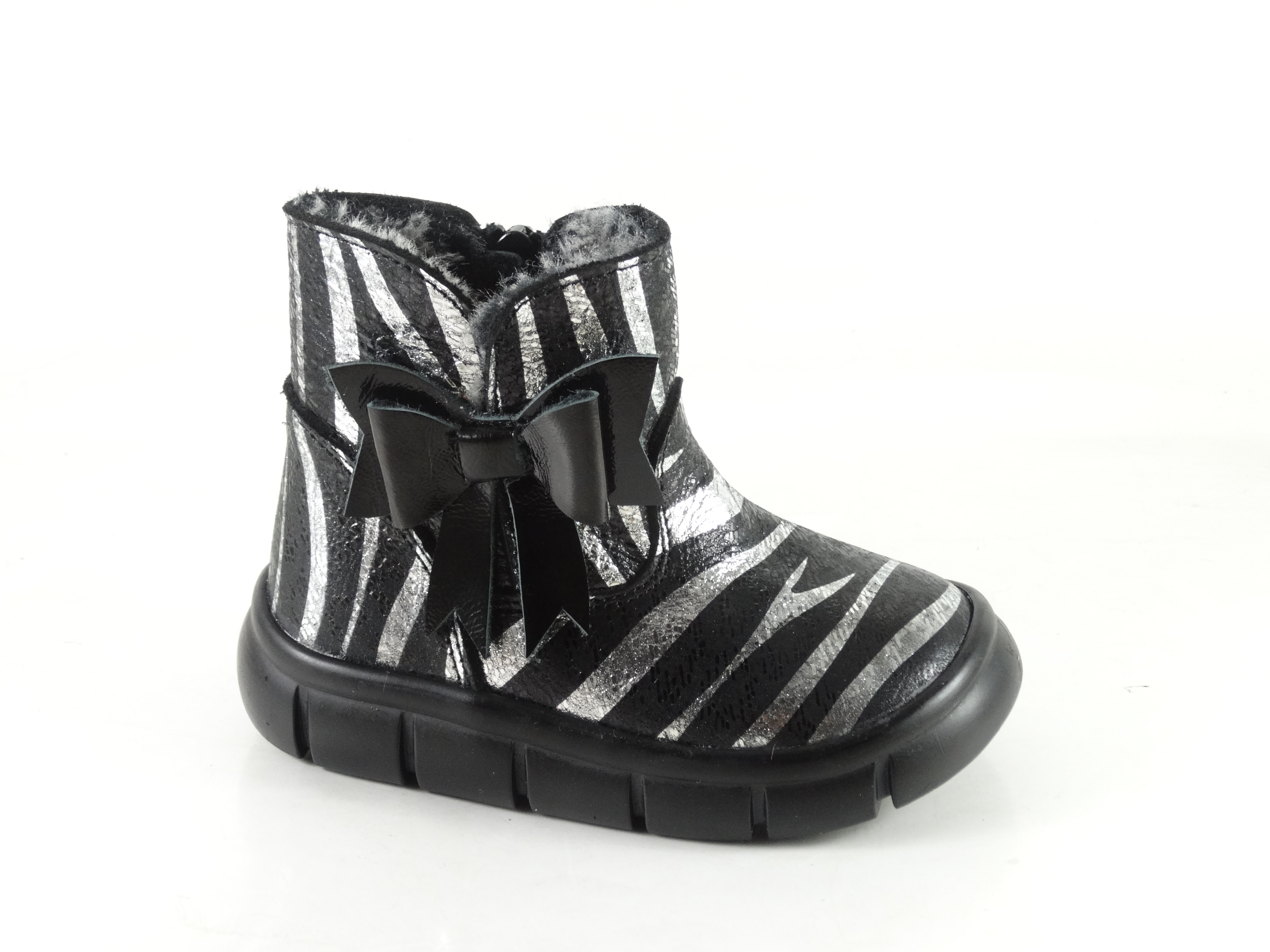 Бебешки ботушки PONKI ROSETTE BLACK / SILVER №20-21